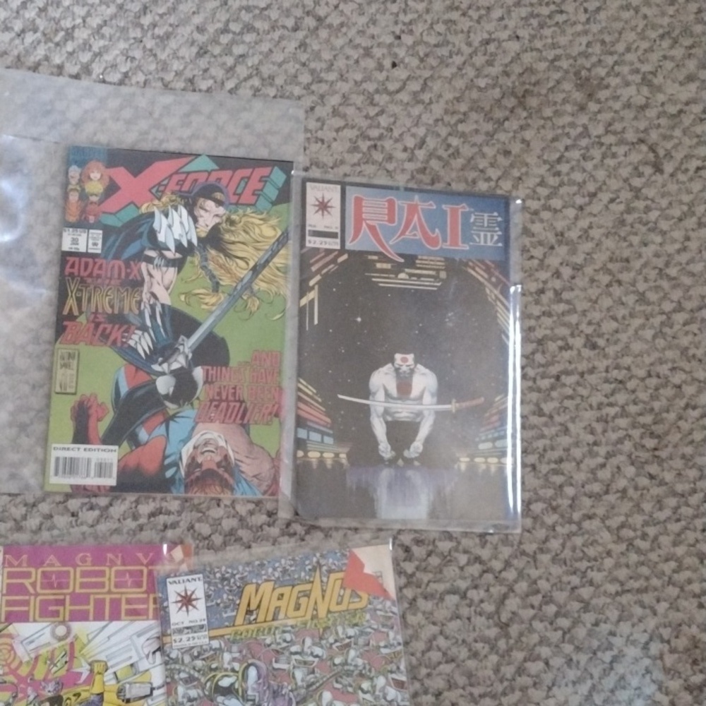 Comics - Picture 4 of 5